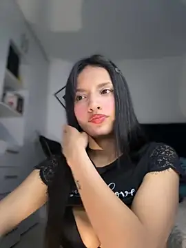 Snapshot of Dulceeany chatting on 12.03.25 Dulceeany online show from 12.03.25