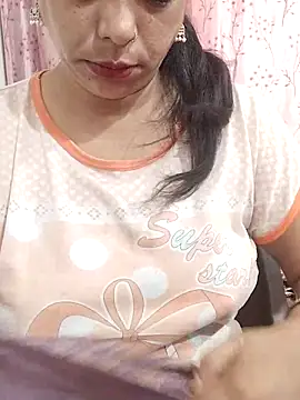 Snapshot of Urmila_bhabhii chatting on 06.12.26 Urmila bhabhii online show from 06.12.26