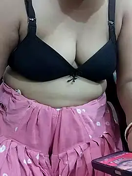 Snapshot of Urmila_bhabhii chatting on 06.18.26 Urmila bhabhii online show from 06.18.26