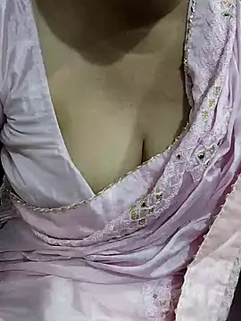 Snapshot of Urmila_bhabhii chatting on 06.29.26 Urmila bhabhii online show from 06.29.26
