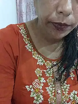 Snapshot of Urmila_bhabhii chatting on 07.03.26 Urmila bhabhii online show from 07.03.26
