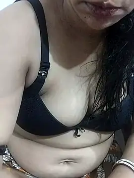 Snapshot of Urmila_bhabhii chatting on 07.04.26 Urmila bhabhii online show from 07.04.26