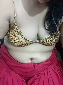 Snapshot of Urmila_bhabhii chatting on 07.07.26 Urmila bhabhii online show from 07.07.26