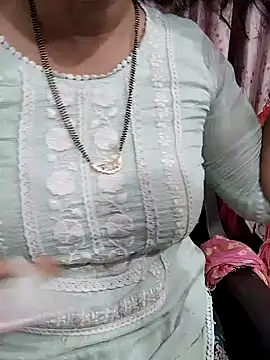 Snapshot of Urmila_bhabhii chatting on 07.08.26 Urmila bhabhii online show from 07.08.26