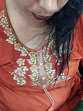 Snapshot of Urmila_bhabhii chatting on 08.02.26 Urmila bhabhii online show from 08.02.26
