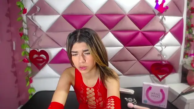 Snapshot of NahomiConnor_ chatting on 01.17.25 NahomiConnor online show from 01.17.25