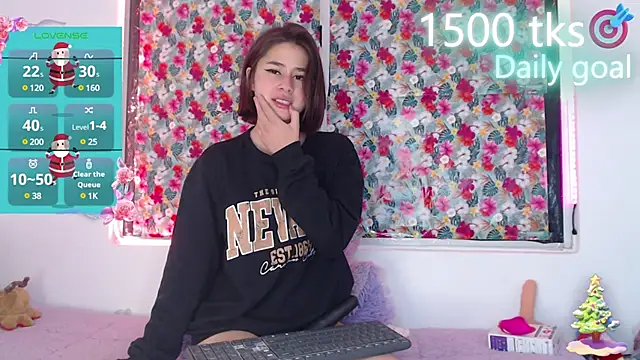 -Gwen- online show from 12.17.24