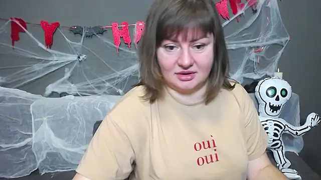 ZannaDreil online show from 10.21.25