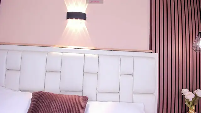 AvyMilton online show from 04.02.26