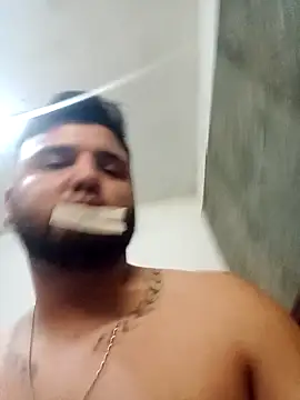 Snapshot of SINUECASTILLO chatting on 12.17.24 SINUECASTILLO online show from 12.17.24