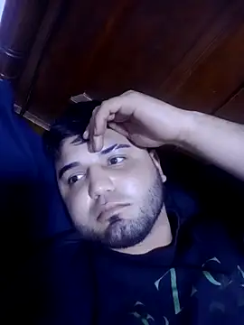 Snapshot of SINUECASTILLO chatting on 03.10.25 SINUECASTILLO online show from 03.10.25