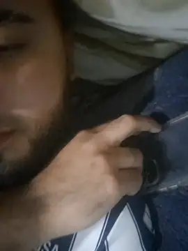 Snapshot of SINUECASTILLO chatting on 10.29.25 SINUECASTILLO online show from 10.29.25