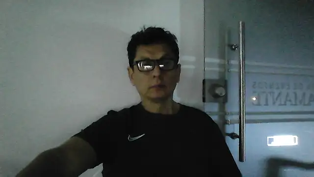 Snapshot of MarcusKelvin chatting on 05.15.26 MarcusKelvin online show from 05.15.26