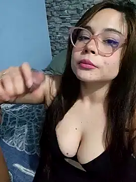 Snapshot of SloopyConchitaCL chatting on 12.15.24 SloopyConchitaCL online show from 12.15.24