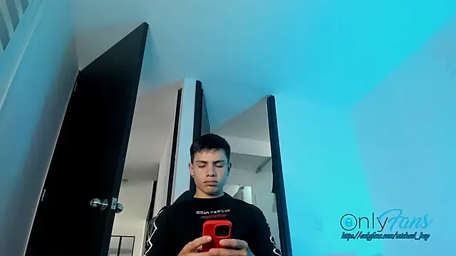 Snapshot of michael_boy88 chatting on 09.09.25 michael boy88 online show from 09.09.25