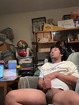 Snapshot of bigasianloads25 chatting on 12.25.24 bigasianloads25 online show from 12.25.24