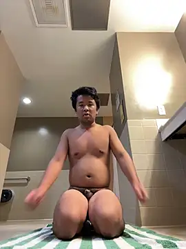 Snapshot of bigasianloads25 chatting on 10.04.25 bigasianloads25 online show from 10.04.25