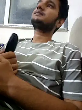 Jonrobinso online show from 10.31.25