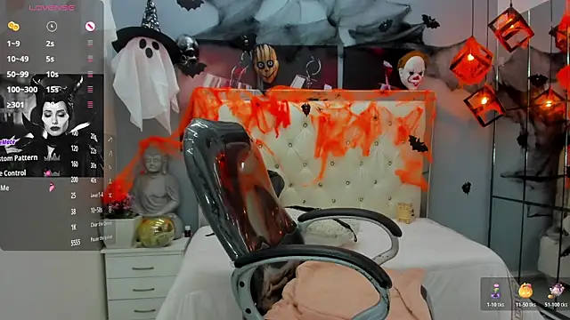 miranda vegaa online show from 10.29.25