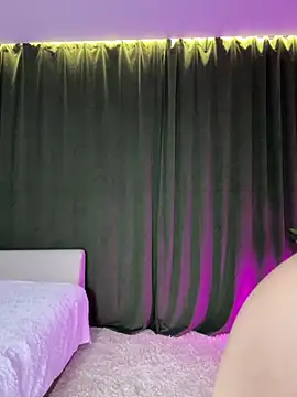 LoveLuna  online show from 03.29.26