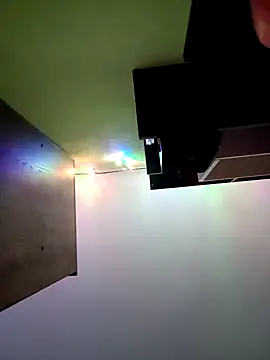 Anna   May online show from 01.08.25