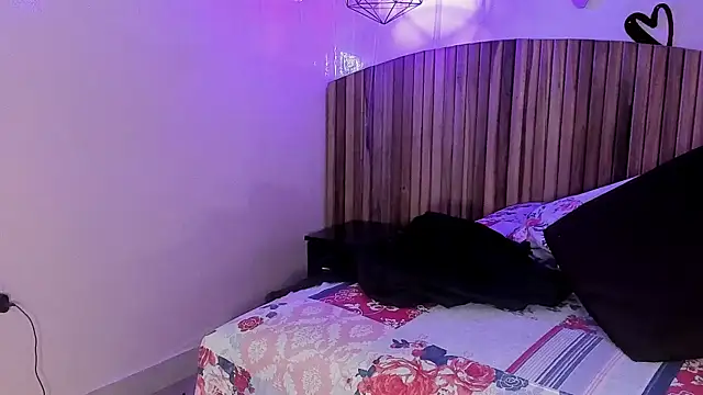 MelaniieRoux online show from 02.19.25