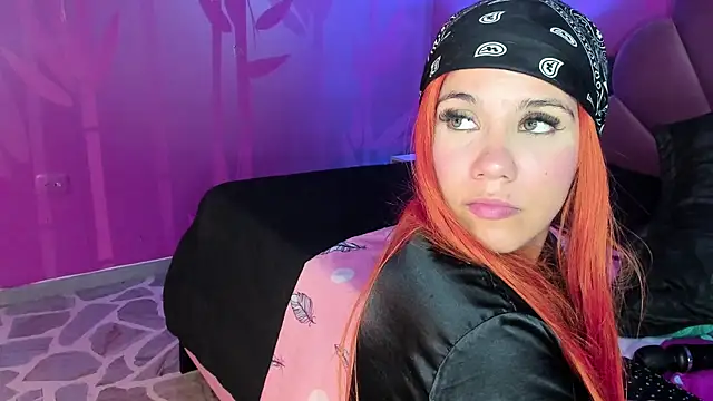 MelaniieRoux online show from 03.22.25