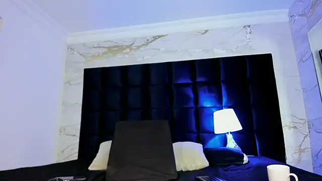 MelaniieRoux online show from 09.14.25