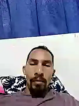 Snapshot of Emilio2034 chatting on 01.14.25 Emilio2034 online show from 01.14.25