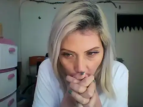 alixia81 online show from 01.19.25