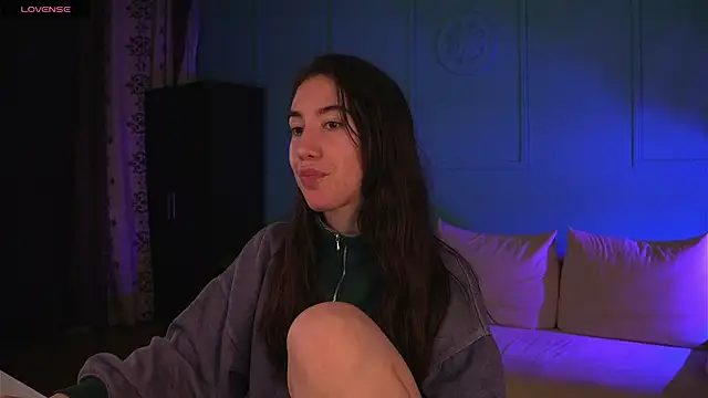 Belle Via online show from 04.15.26