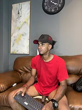 AaronCruz  online show from 01.31.25