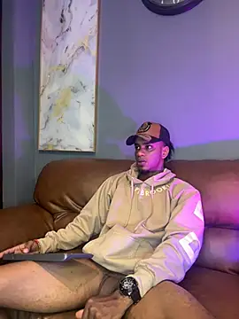 AaronCruz  online show from 02.01.25