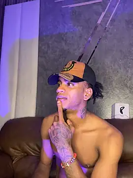 AaronCruz  online show from 03.14.25