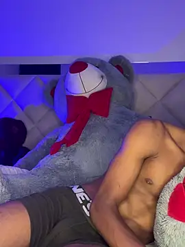 AaronCruz  online show from 10.12.25