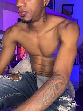 AaronCruz  online show from 10.28.25