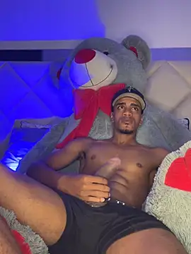 AaronCruz  online show from 11.09.25