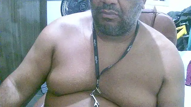 Snapshot of ulmo_br chatting on 02.15.26 ulmo br online show from 02.15.26