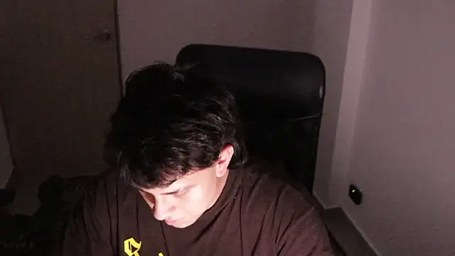 Snapshot of Tony_Hoffa chatting on 02.14.26 Tony Hoffa online show from 02.14.26