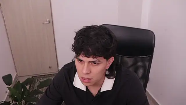 Snapshot of Tony_Hoffa chatting on 03.02.26 Tony Hoffa online show from 03.02.26