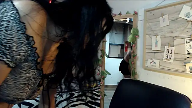 luna sky83 online show from 02.21.25