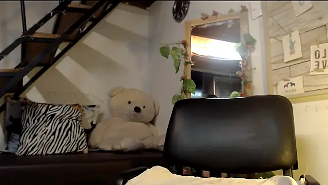 luna sky83 online show from 02.25.25