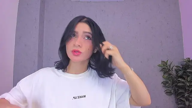 Snapshot of Tiffany_mendez chatting on 04.24.26 Tiffany mendez online show from 04.24.26