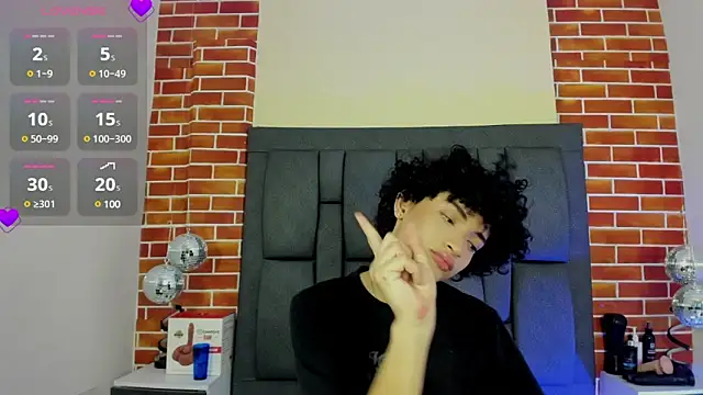 Snapshot of appolo_jay chatting on 02.27.25 appolo jay online show from 02.27.25