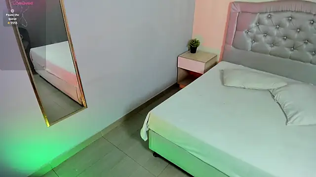 escarleth   online show from 01.10.26