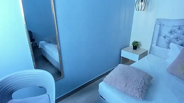 escarleth   online show from 03.20.26