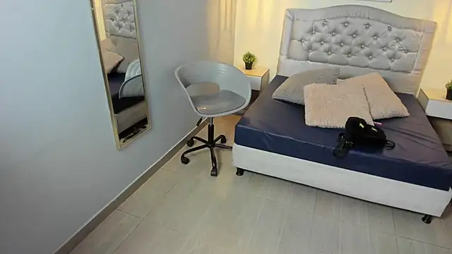escarleth   online show from 06.26.26