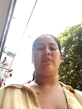 Snapshot of Miia_grand chatting on 01.24.25 Miia grand online show from 01.24.25