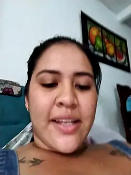 Snapshot of Miia_grand chatting on 02.15.25 Miia grand online show from 02.15.25