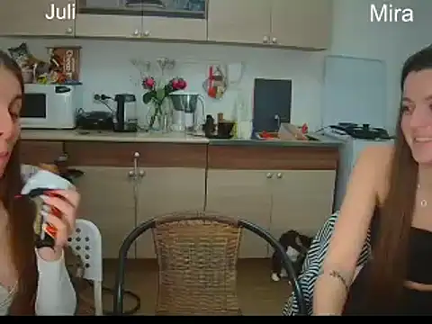 Snapshot of fcjuicy_pussy chatting on 02.09.25 fcjuicy pussy online show from 02.09.25
